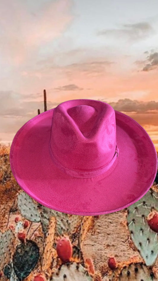 Curvy Fedora