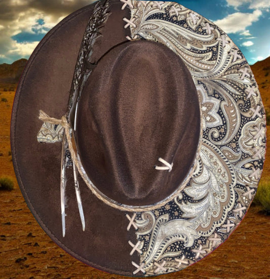 Chocolate fedora/ bandera stitch art